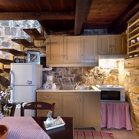 Holiday home Monastiraki Traditional Monastirakion (Lasithi)