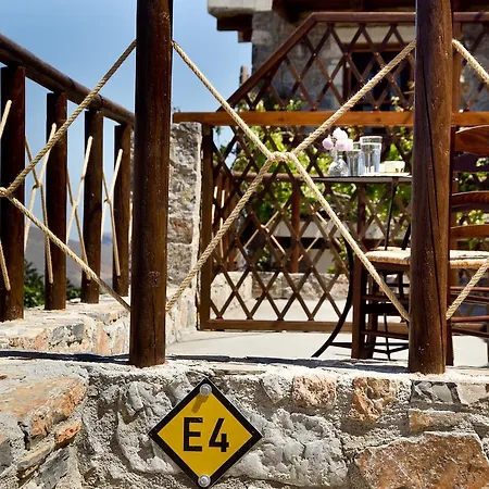 Monastiraki Traditional Holiday home